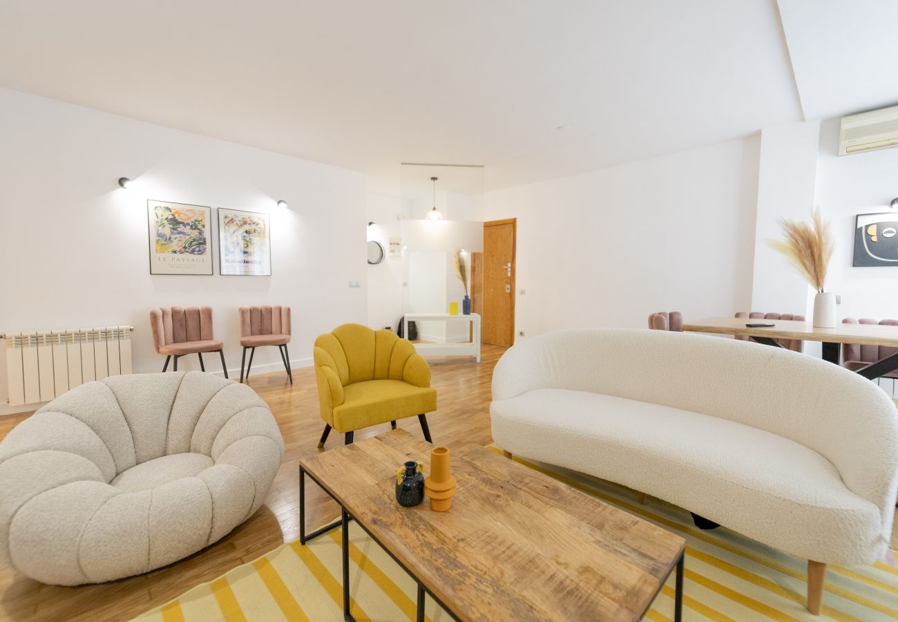 Apartment in Madrid - Nuevo Bernabeu Stadium