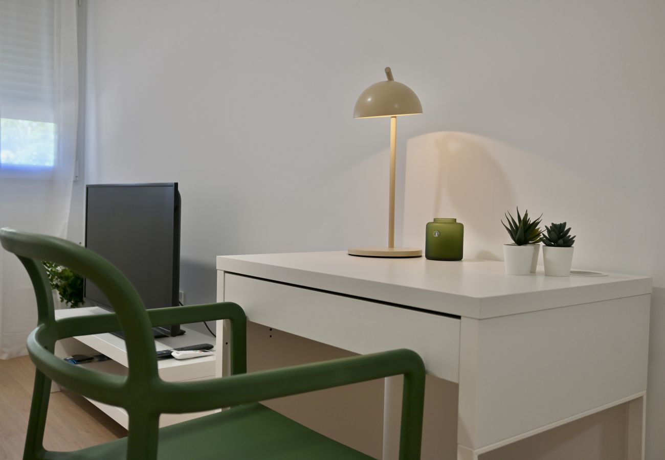 Studio in Madrid - Acogedor Apartamento Tipo Estudio cerca de la Plaza de Toros en Ventas
