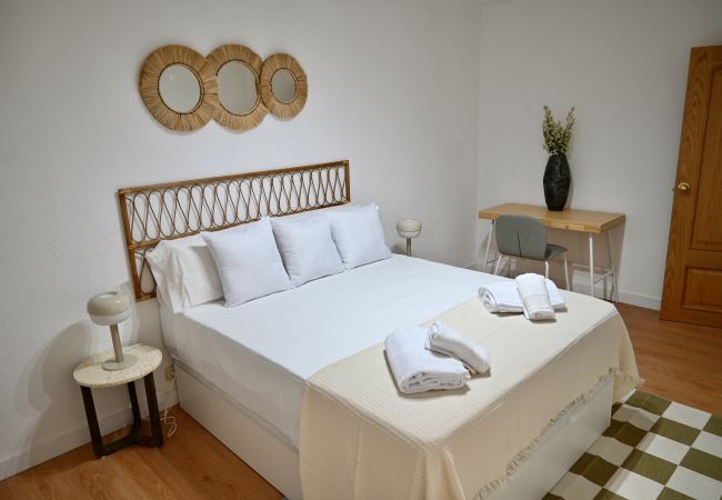 Apartment in Madrid - Amplio y Cómodo apartamento en Entrevías