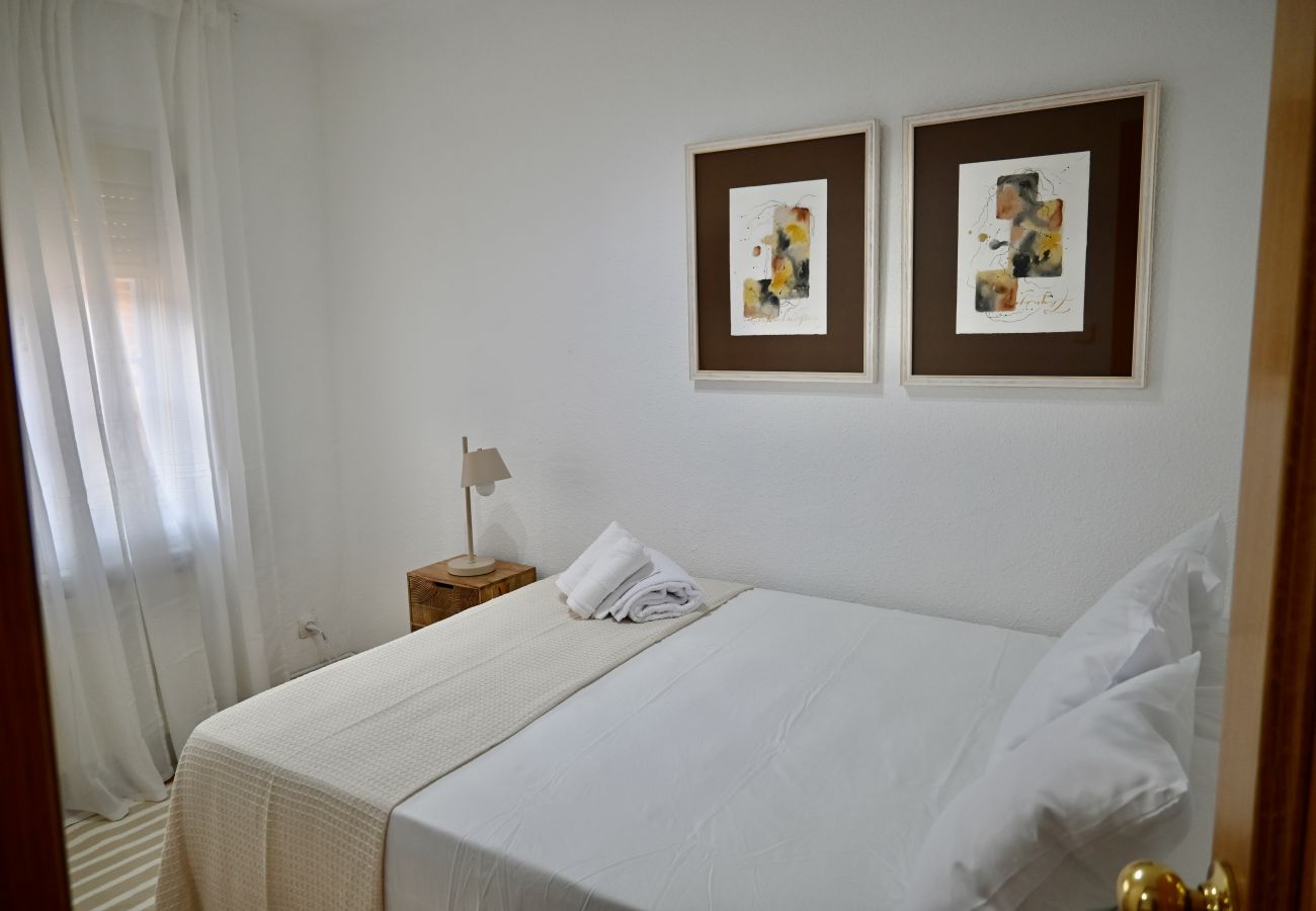 Apartment in Madrid - Amplio y Cómodo apartamento en Entrevías