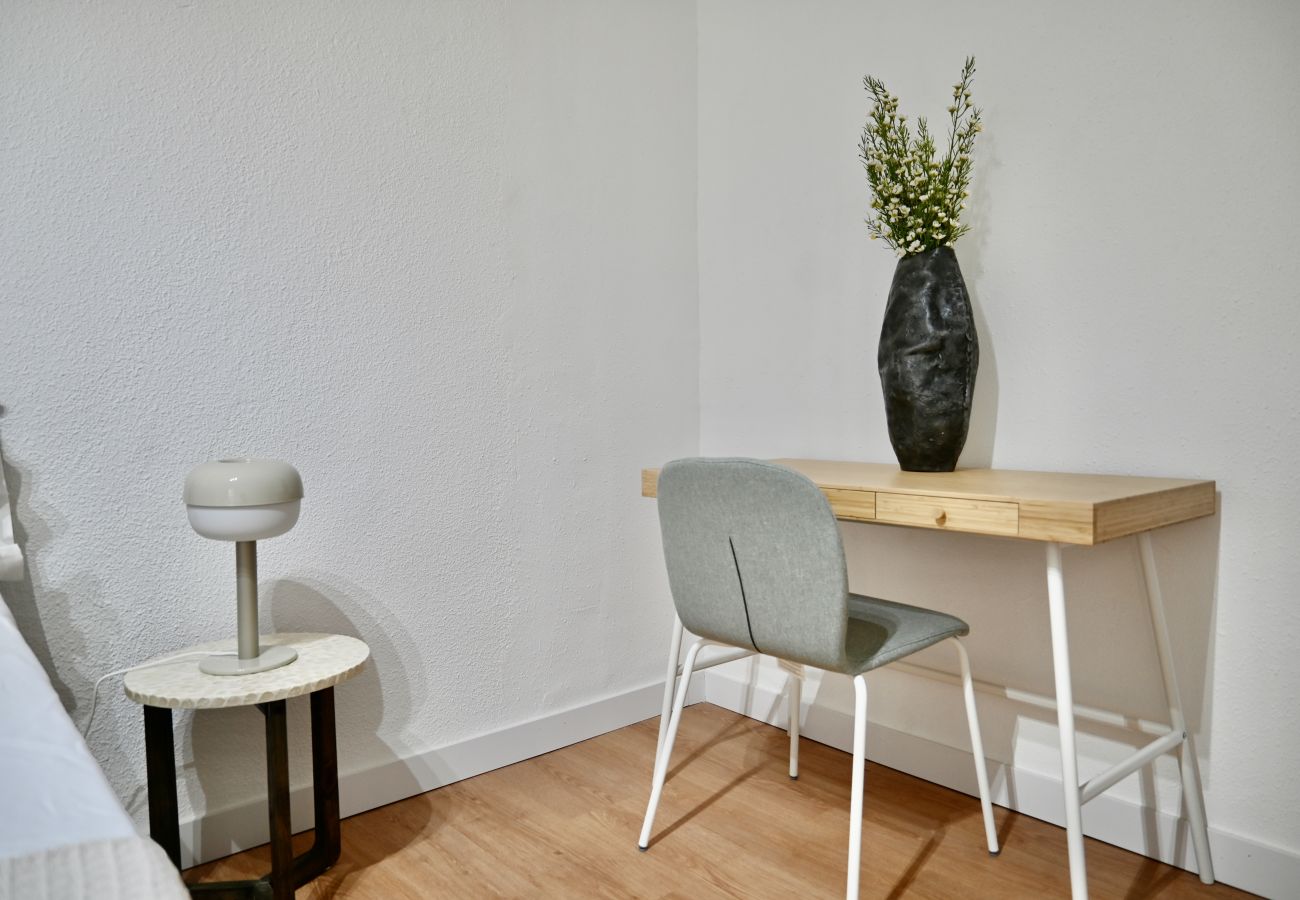 Apartment in Madrid - Amplio y Cómodo apartamento en Entrevías