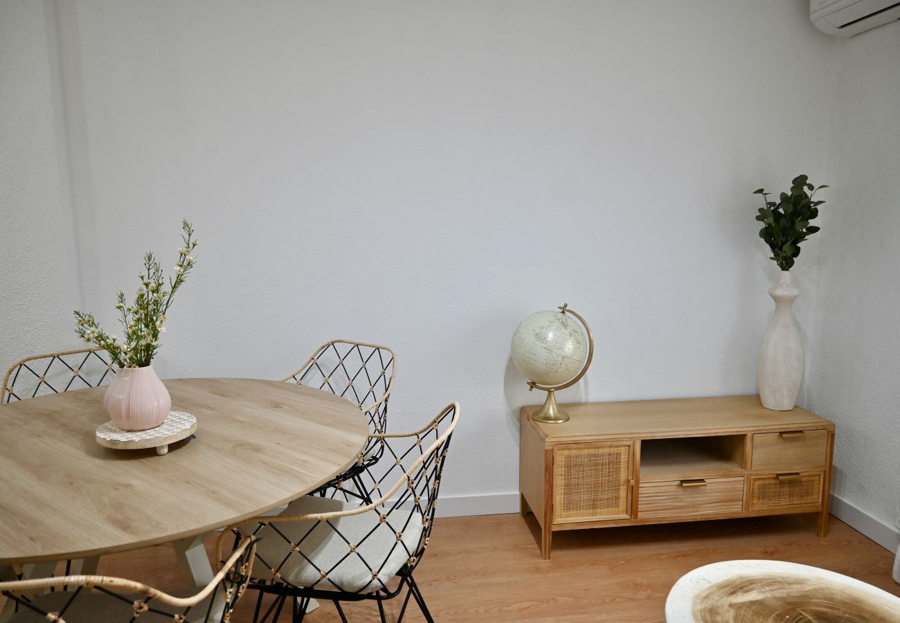 Apartment in Madrid - Amplio y Cómodo apartamento en Entrevías