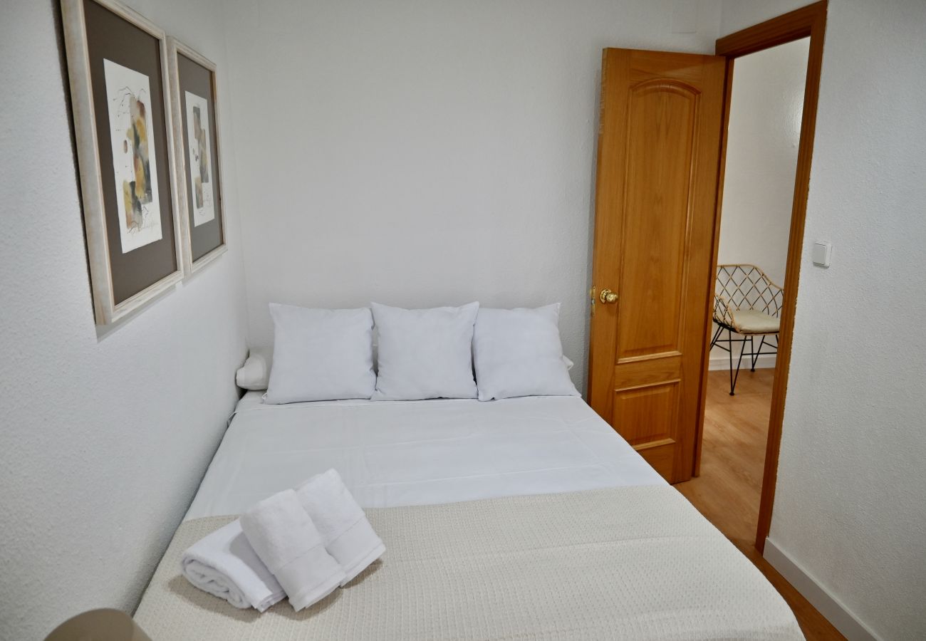Apartment in Madrid - Amplio y Cómodo apartamento en Entrevías