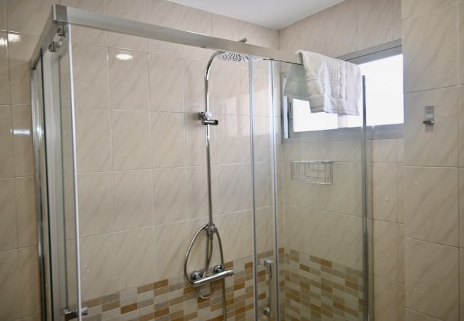 Apartment in Madrid - Vivienda de cuatro dormitorios en Arganzuela