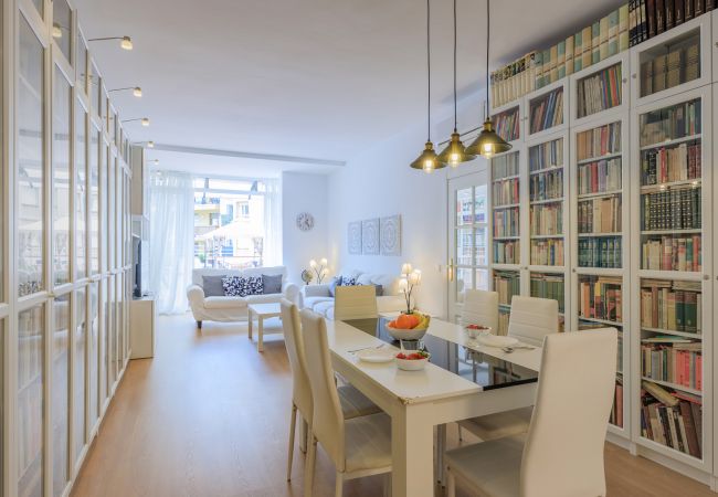  in Barcelona - Apartment with private terrace, 3 bedrooms, Eixample