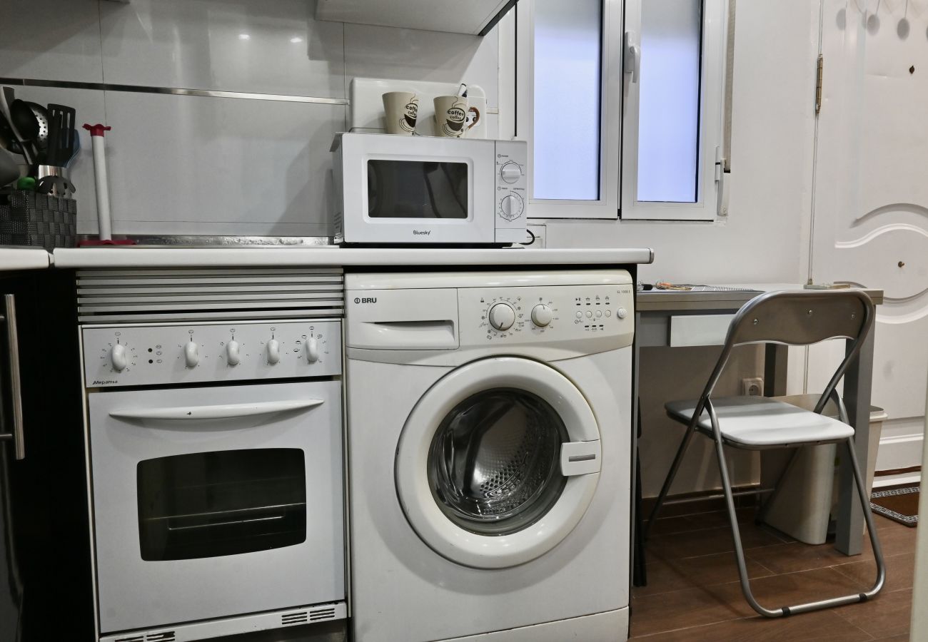 Studio in Madrid - M (SFL5)  HERMOSO APARTAMENTO TIPO ESTUDIO EN MADR