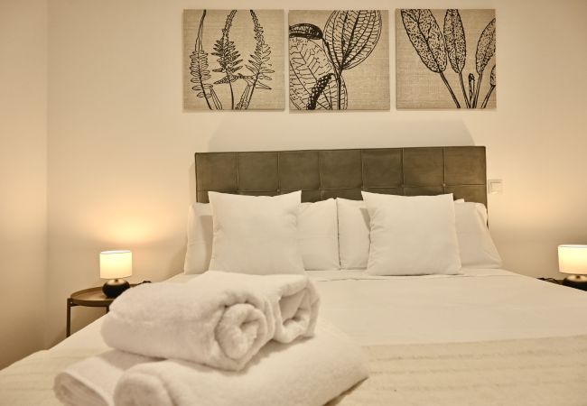 Apartment in Madrid - Encantadora Vivienda de 3 Dormitorios descubre el Confort que Estabas Buscando DSA434D