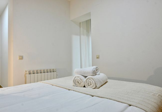 Apartment in Madrid - M (INF3D) Central apartment on Calle Infantas