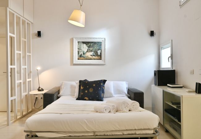 Apartment in Madrid - M (MYR13) Apartamento con encanto a pocos metros d Apartment in Madrid - M (MYR13) Apartamento con encanto a pocos metros d
