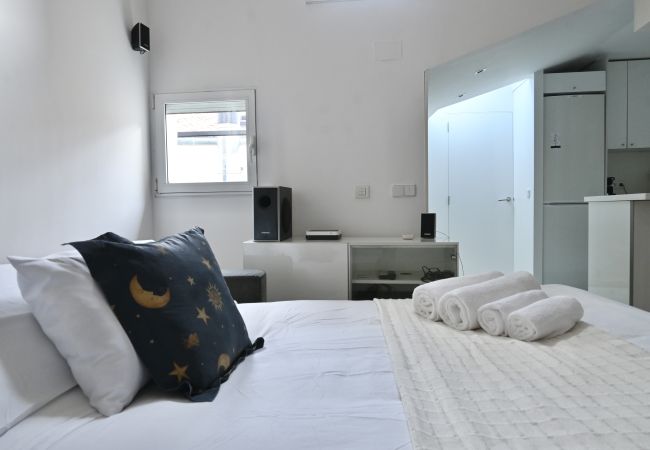 Apartment in Madrid - M (MYR13) Apartamento con encanto a pocos metros d Apartment in Madrid - M (MYR13) Apartamento con encanto a pocos metros d