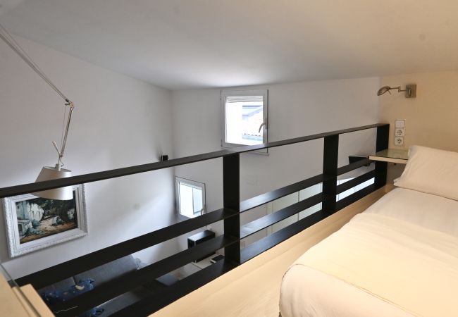 Apartment in Madrid - M (MYR13) Apartamento con encanto a pocos metros d Apartment in Madrid - M (MYR13) Apartamento con encanto a pocos metros d
