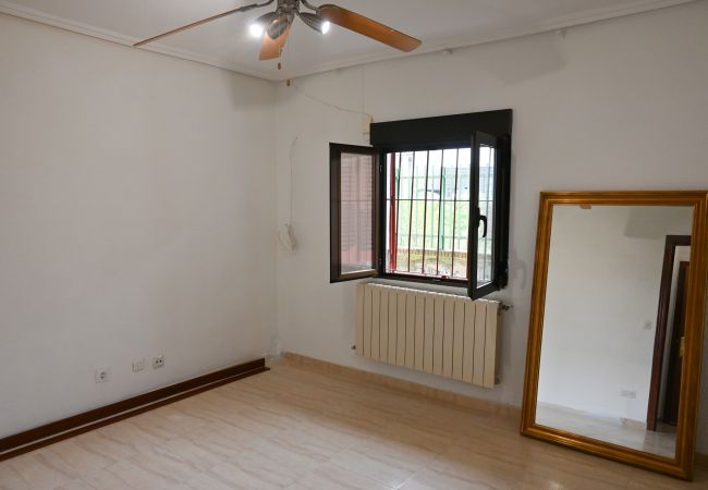  in Madrid - M (AMU10) Large two-bedroom house in the Fuencarral neighborhood