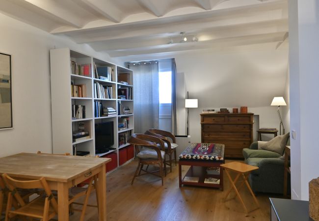 Apartment in Madrid - M (TRI19)
