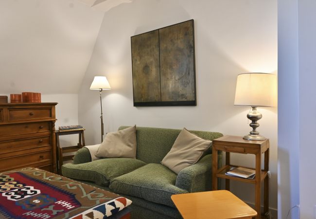 Apartment in Madrid - Cozy two-bedroom apartment in Chamberí TRI19