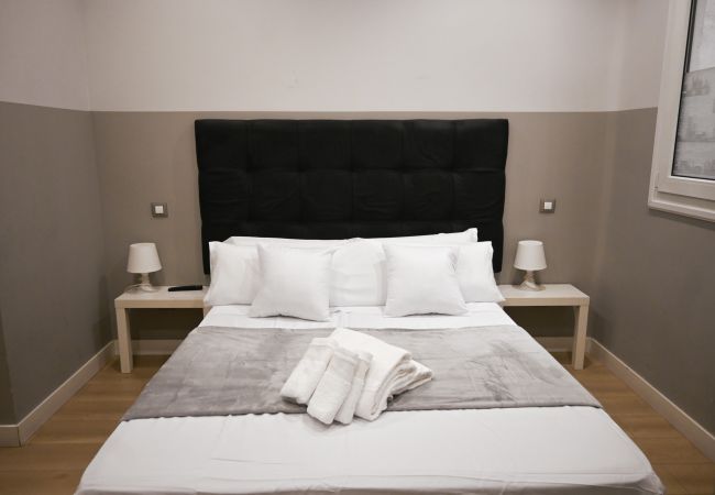 Apartment in Madrid - M (PAL41) Amplia vivienda de tres dormitorios en L Apartment in Madrid - M (PAL41) Amplia vivienda de tres dormitorios en L