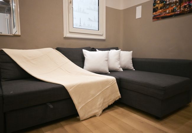 Apartment in Madrid - M (PAL41) Amplia vivienda de tres dormitorios en L Apartment in Madrid - M (PAL41) Amplia vivienda de tres dormitorios en L