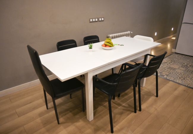 Apartment in Madrid - M (PAL41) Amplia vivienda de tres dormitorios en L Apartment in Madrid - M (PAL41) Amplia vivienda de tres dormitorios en L