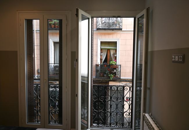 Apartment in Madrid - M (PAL41) Amplia vivienda de tres dormitorios en L Apartment in Madrid - M (PAL41) Amplia vivienda de tres dormitorios en L