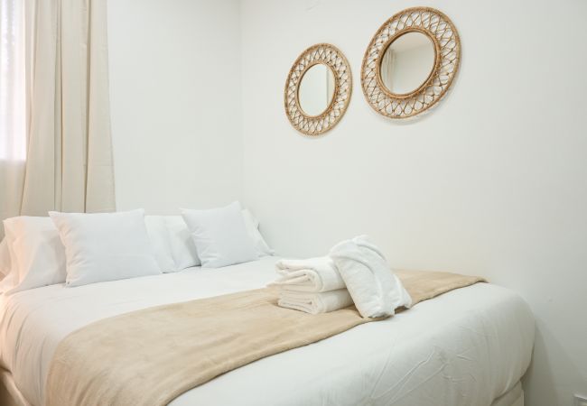 Apartment in Madrid - M (GHE130) Encantador apartamento de un dormitorio Apartment in Madrid - M (GHE130) Encantador apartamento de un dormitorio