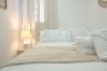Apartment in Madrid - M (GHE130) Encantador apartamento de un dormitorio Apartment in Madrid - M (GHE130) Encantador apartamento de un dormitorio