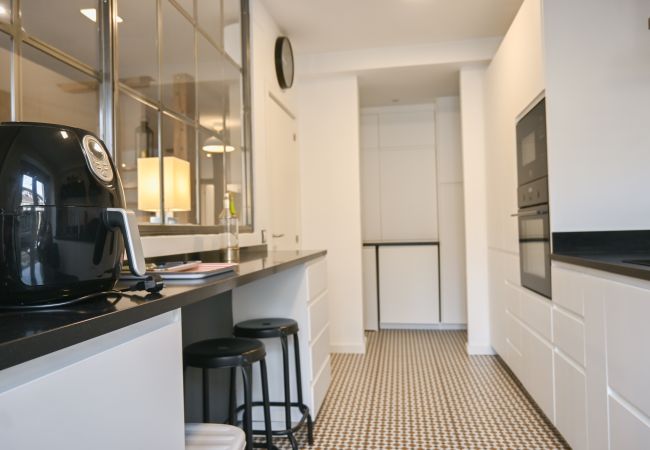 Apartment in Madrid - M (PEZ11)