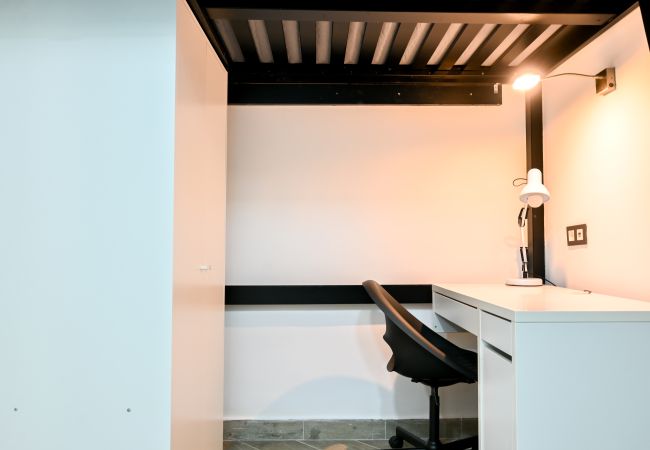 Studio in Madrid - M (RVI40) Cozy one-bedroom apartment in Cuatro Caminos