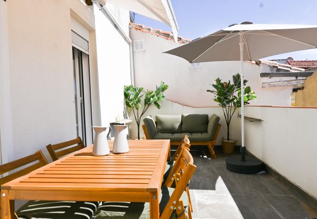 Apartment in Madrid - Two-bedroom apartment with Terrace in the Heart of Malasaña ECL4ºA