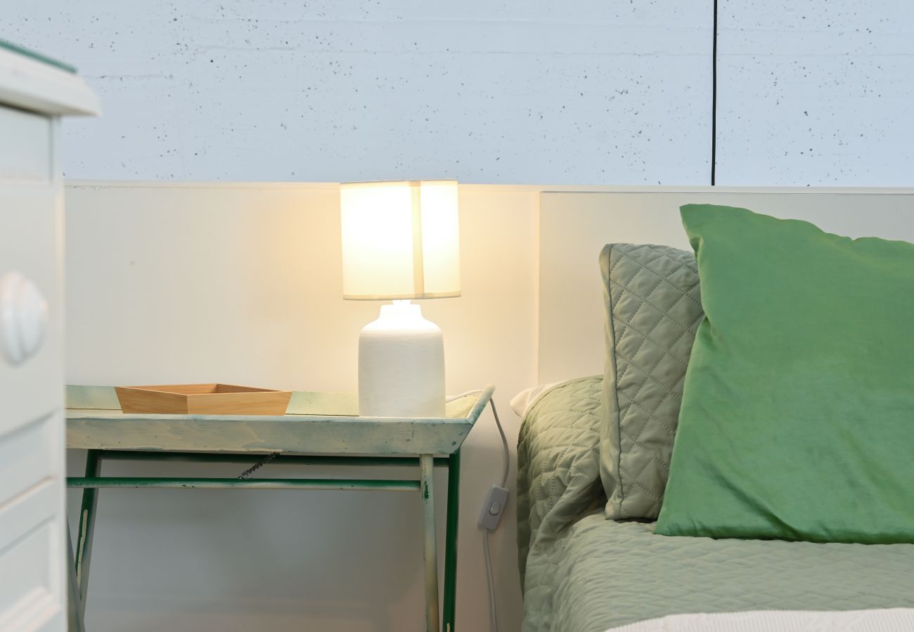 Apartment in Madrid - M (SFN21) Vivienda en Madrid con Comodidad, Funcio