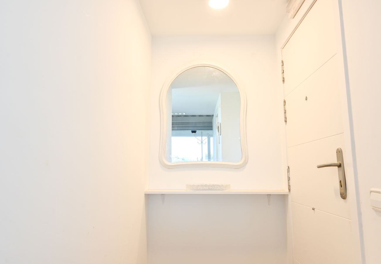 Apartment in Madrid - M (SFN21) Vivienda en Madrid con Comodidad, Funcio