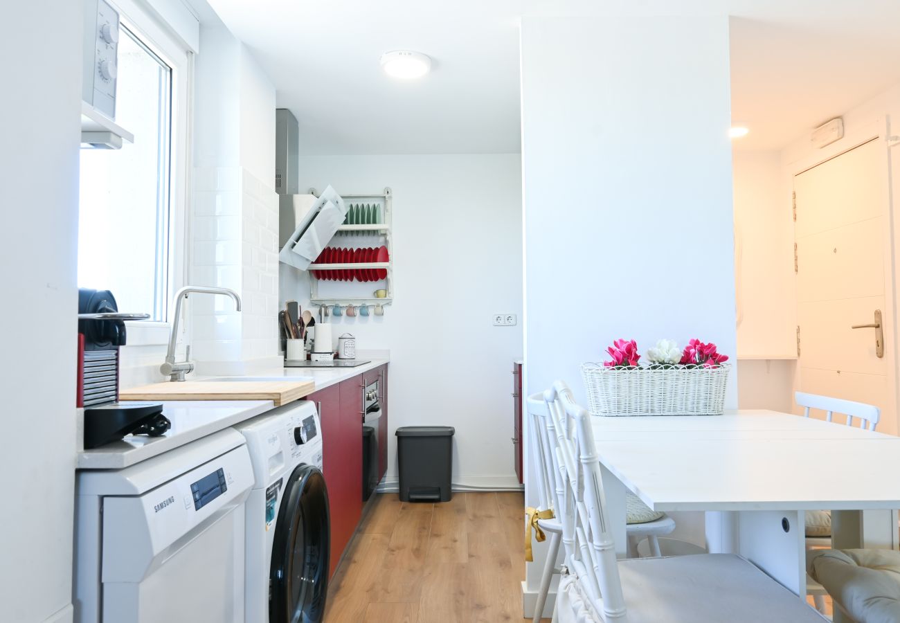 Apartment in Madrid - M (SFN21) Vivienda en Madrid con Comodidad, Funcio