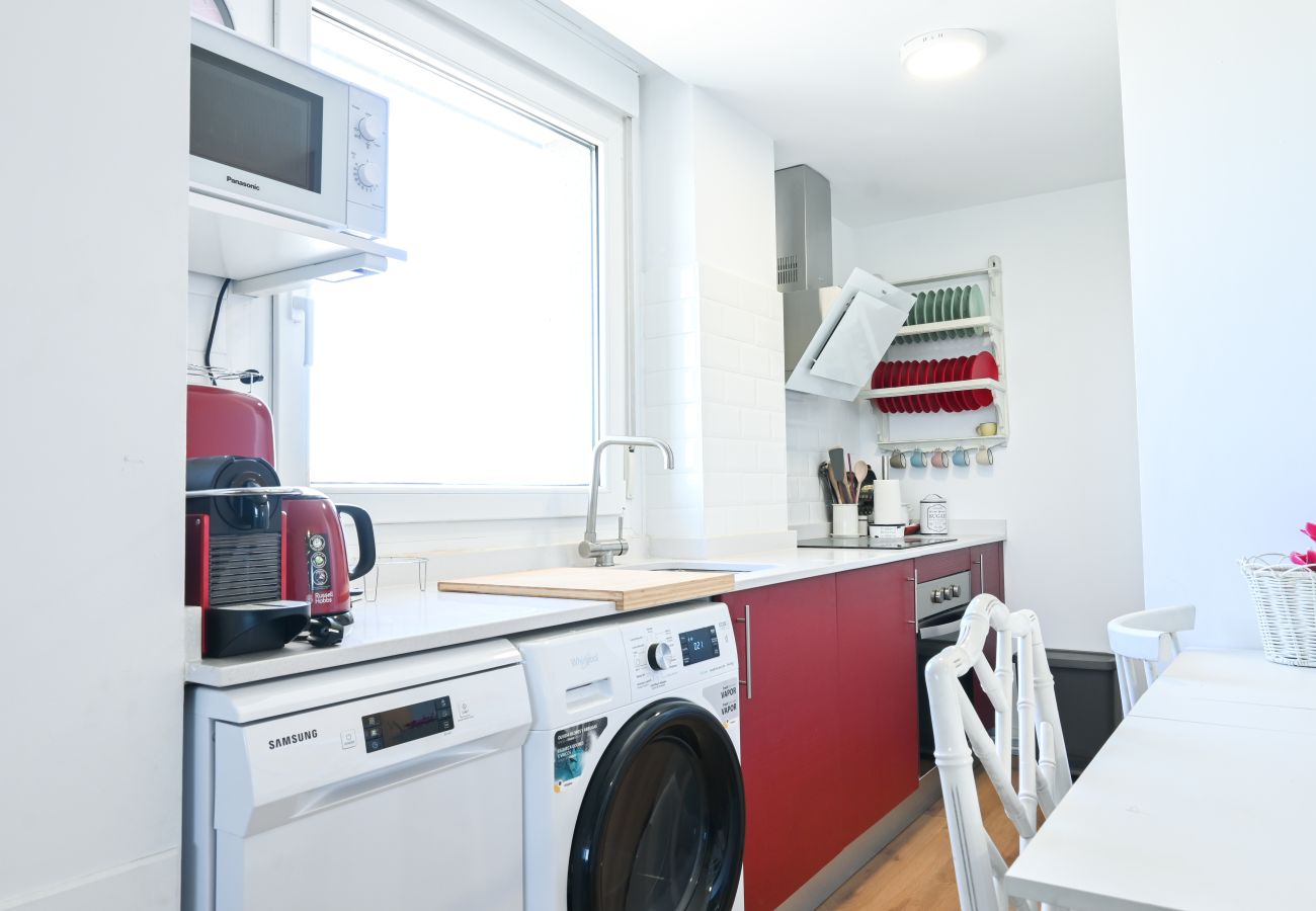 Apartment in Madrid - M (SFN21) Vivienda en Madrid con Comodidad, Funcio