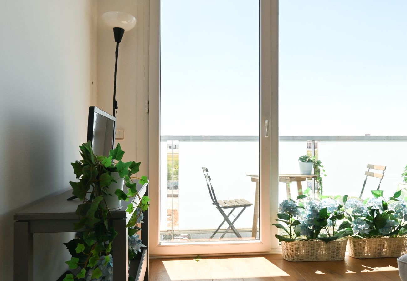 Apartment in Madrid - M (SFN21) Vivienda en Madrid con Comodidad, Funcio