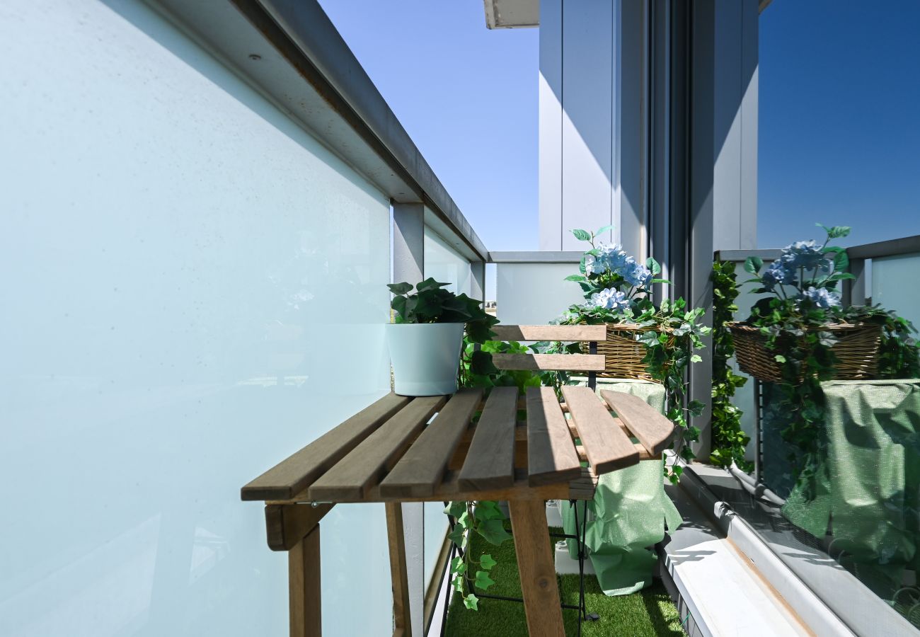 Apartment in Madrid - M (SFN21) Vivienda en Madrid con Comodidad, Funcio