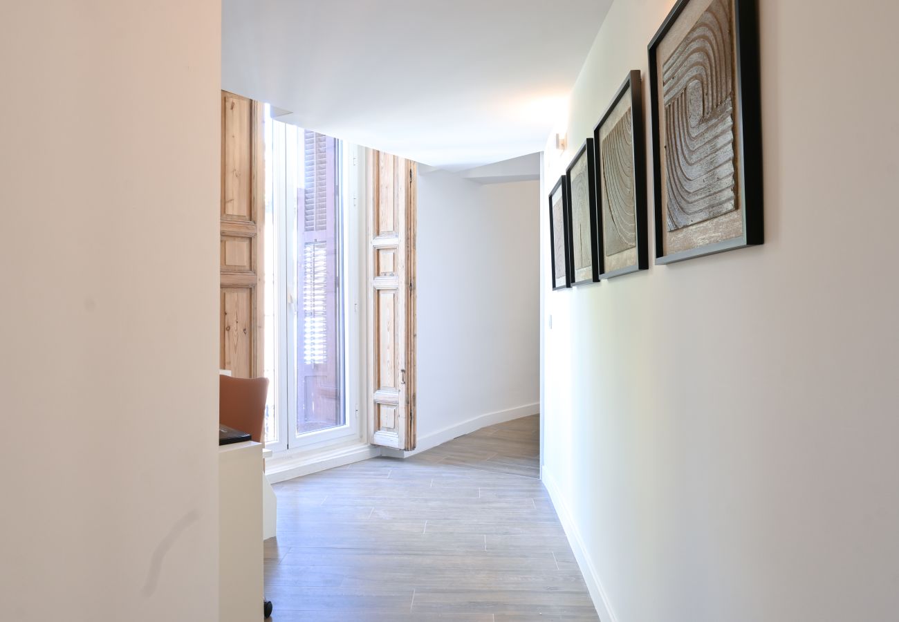 Studio in Madrid - M (ETD3) Céntrico y Luminoso Estudio Duplex en Mad