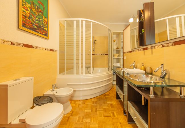 Apartment in Madrid - M (VDP17) Amplio apartamento de tres dormitorios e Apartment in Madrid - M (VDP17) Amplio apartamento de tres dormitorios e