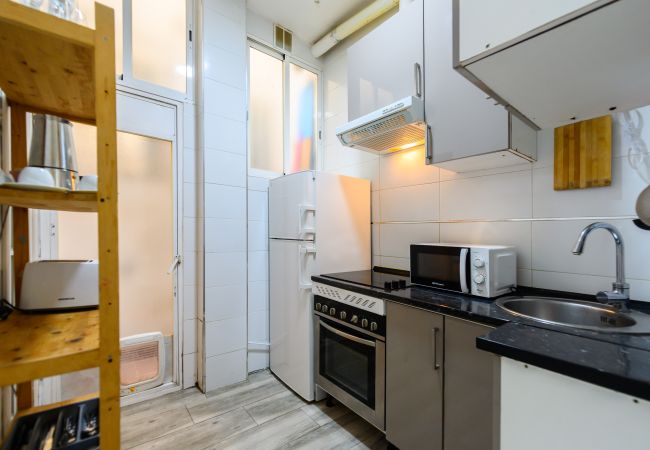Apartment in Madrid - M (AALB230) Coqueto apartamento de dos dormitorios Apartment in Madrid - M (AALB230) Coqueto apartamento de dos dormitorios