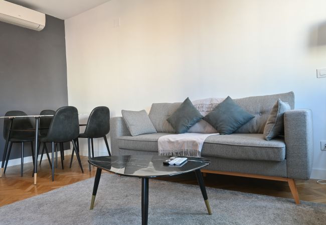 Apartment in Madrid - M (SIL2) Bonito apartamento de dos dormitorios a p Apartment in Madrid - M (SIL2) Bonito apartamento de dos dormitorios a p