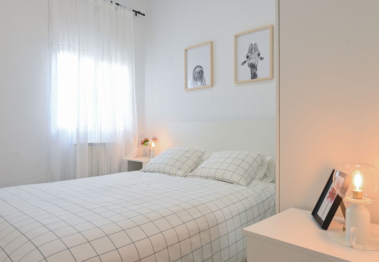 Apartment in Madrid - M (PAS32I) Luminoso apartamento de tres dormitorio