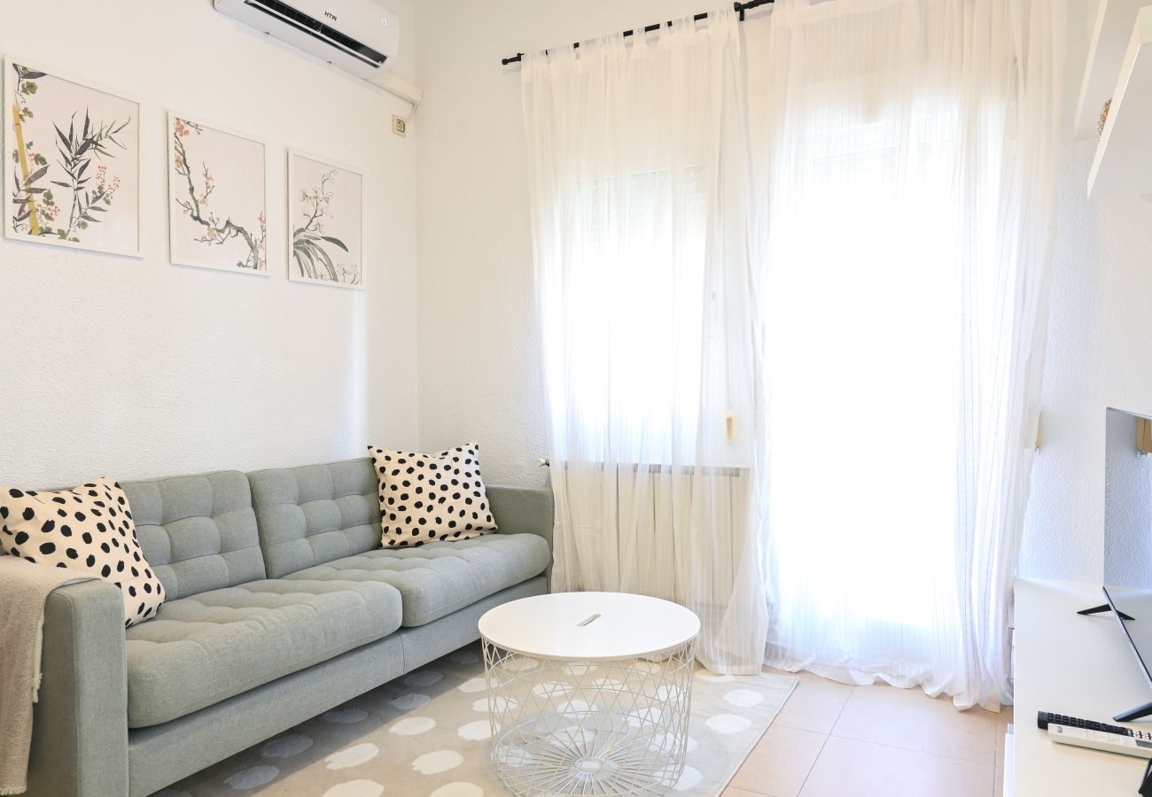 Apartment in Madrid - M (PAS32I) Luminoso apartamento de tres dormitorio