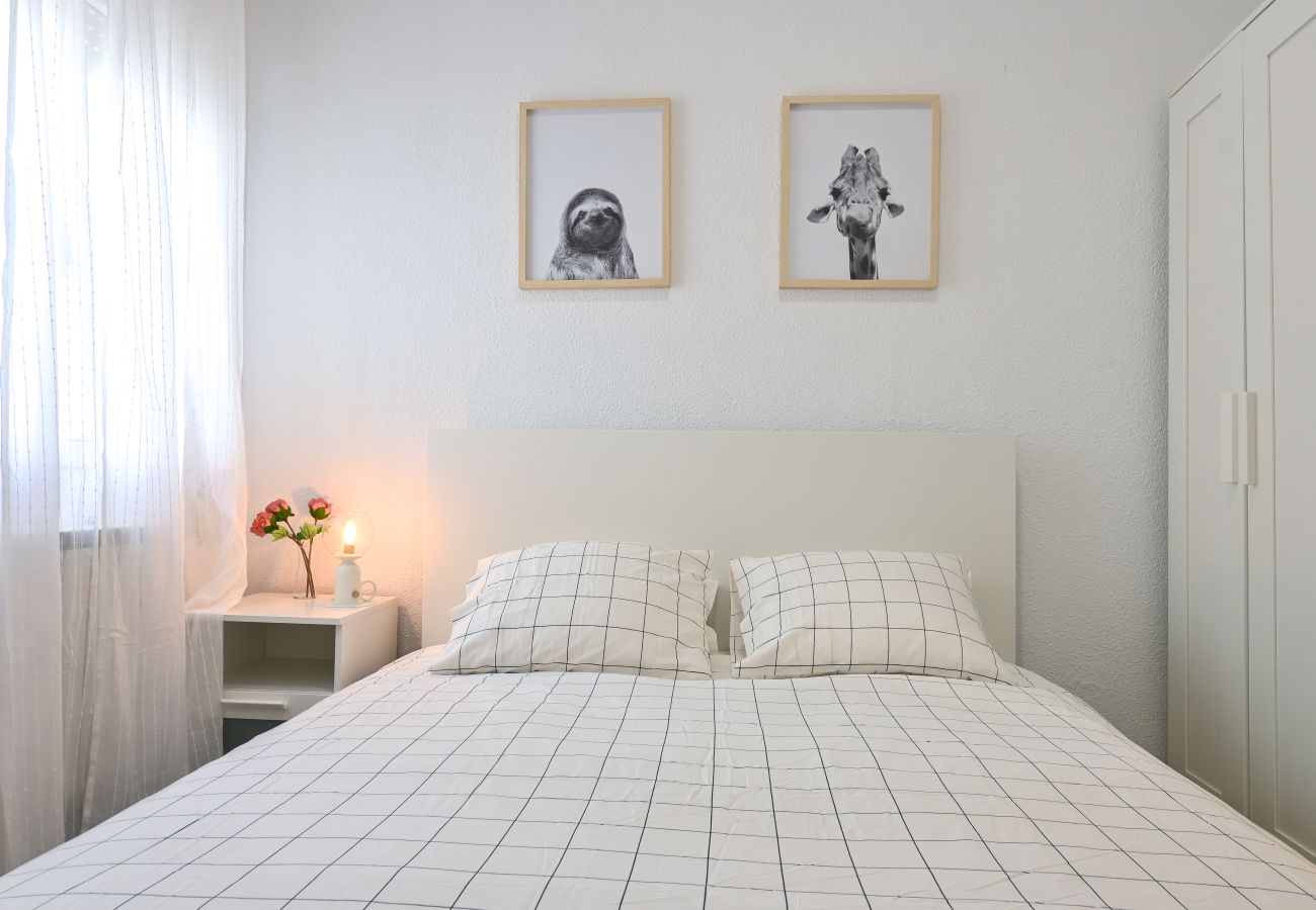 Apartment in Madrid - M (PAS32I) Luminoso apartamento de tres dormitorio