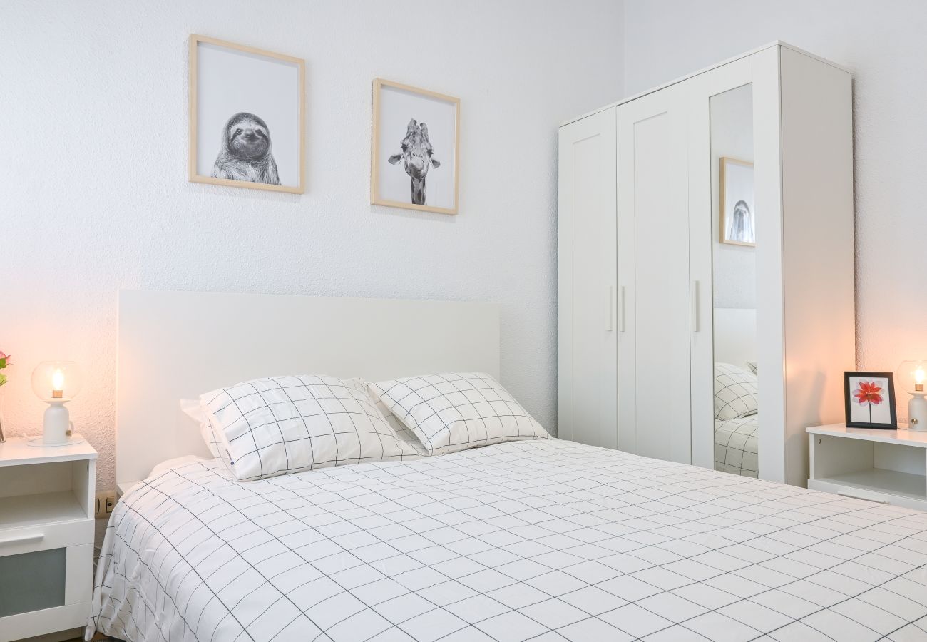 Apartment in Madrid - M (PAS32I) Luminoso apartamento de tres dormitorio