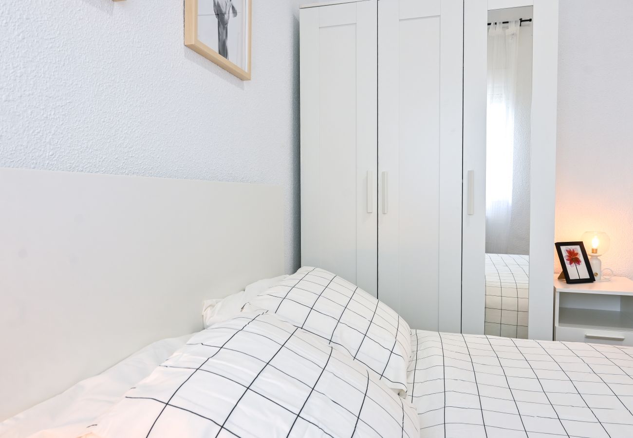 Apartment in Madrid - M (PAS32I) Luminoso apartamento de tres dormitorio