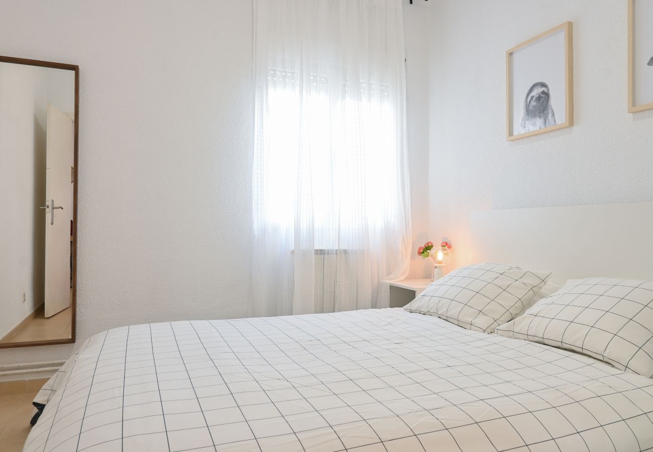 Apartment in Madrid - M (PAS32I) Luminoso apartamento de tres dormitorio