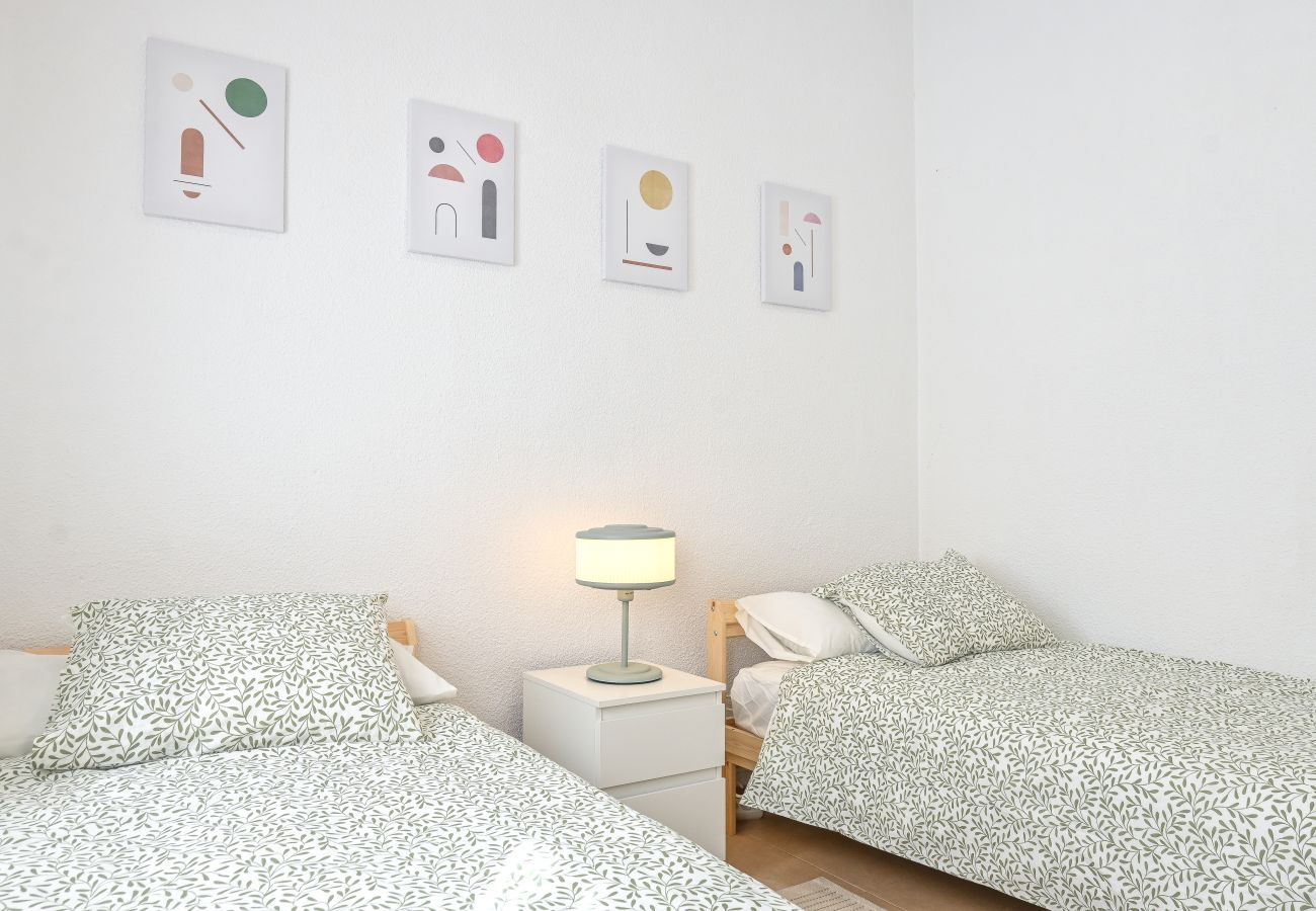 Apartment in Madrid - M (PAS32I) Luminoso apartamento de tres dormitorio