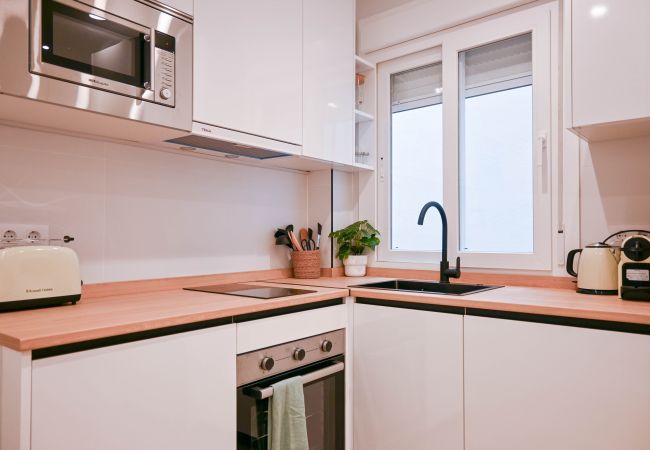 Apartment in Madrid - M (PES57)Apartamento Moderno en Acacias con Excele Apartment in Madrid - M (PES57)Apartamento Moderno en Acacias con Excele