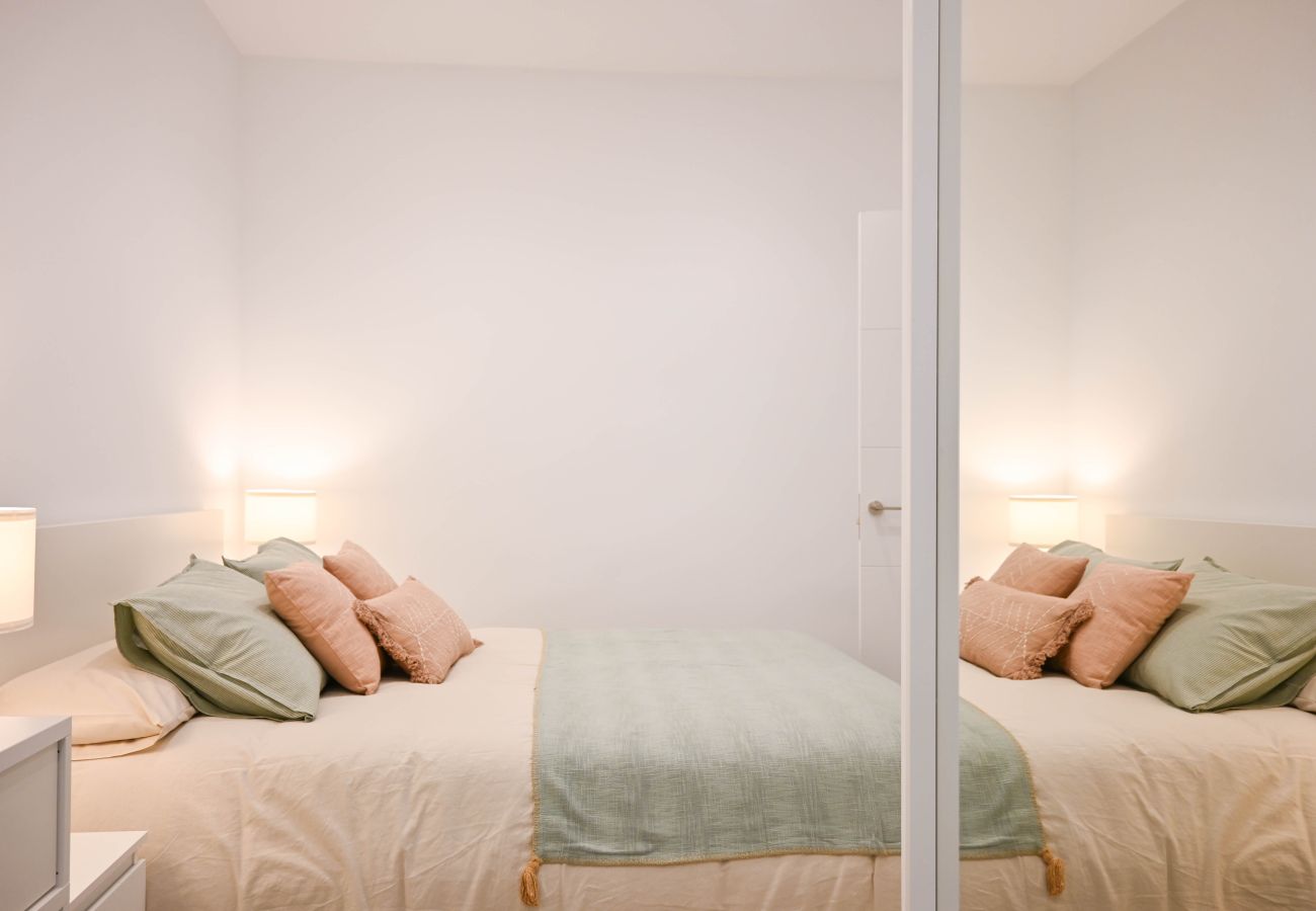 Apartment in Madrid - Modern Apartment in Acacias with Excellent Location in the Center of Madrid