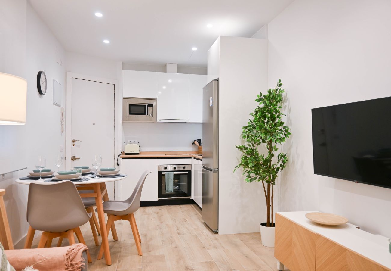 Apartment in Madrid - Modern Apartment in Acacias with Excellent Location in the Center of Madrid