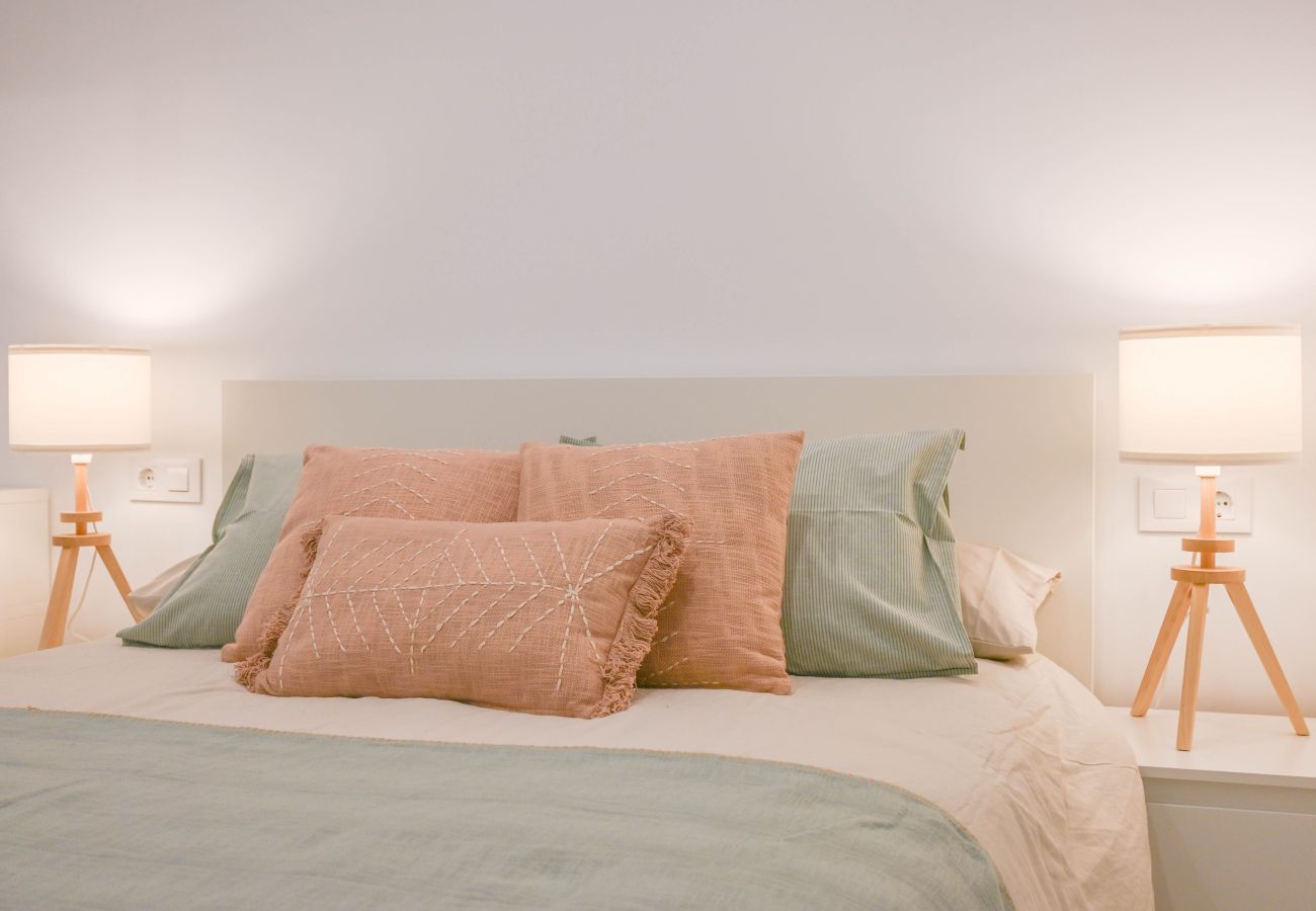 Apartment in Madrid - Modern Apartment in Acacias with Excellent Location in the Center of Madrid