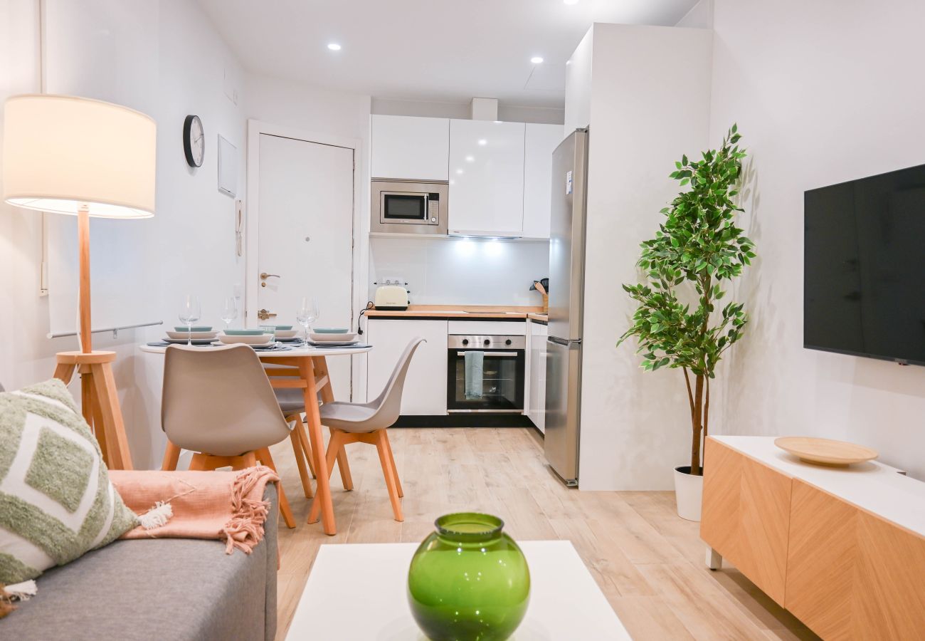 Apartment in Madrid - Modern Apartment in Acacias with Excellent Location in the Center of Madrid