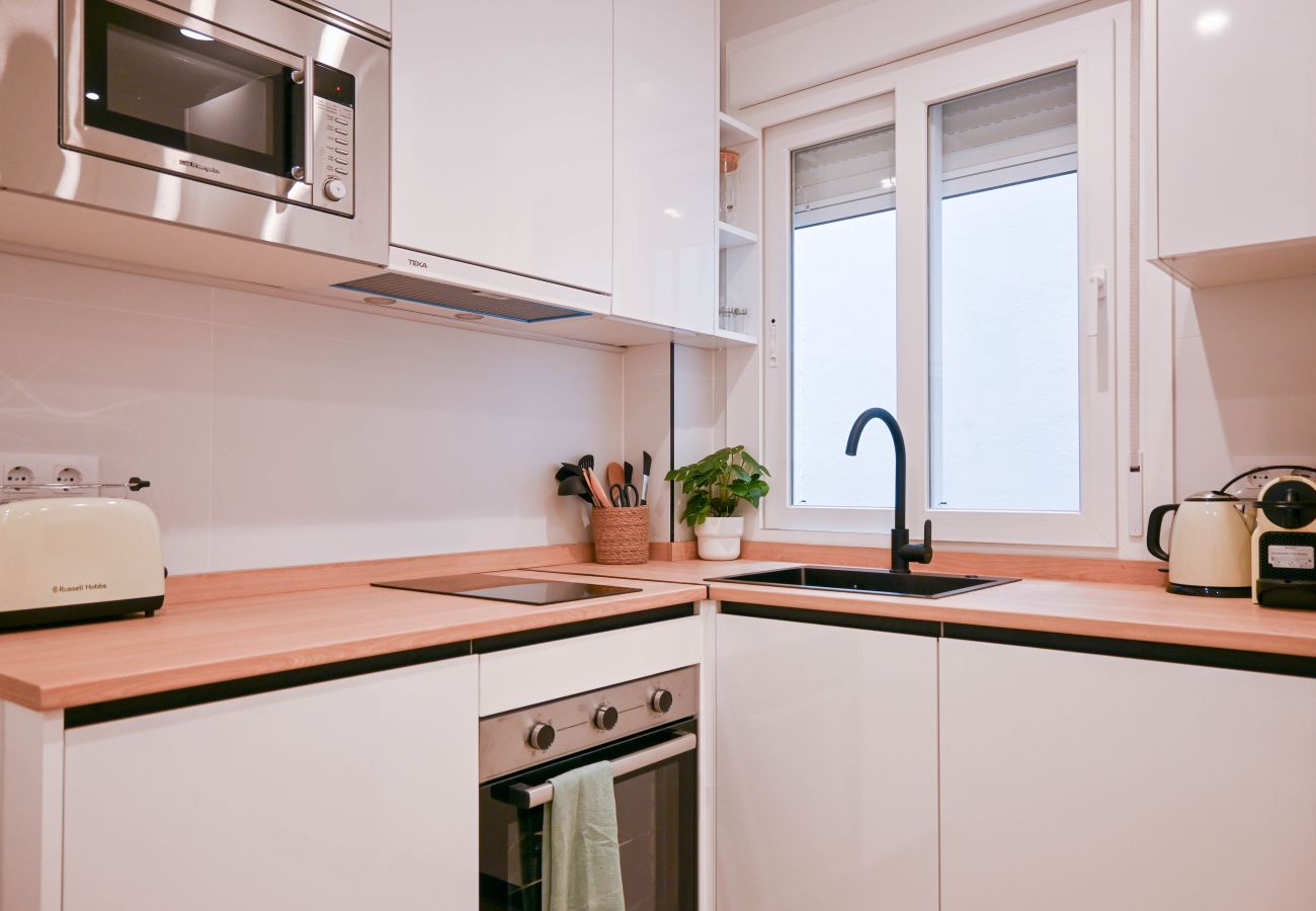 Apartment in Madrid - Modern Apartment in Acacias with Excellent Location in the Center of Madrid